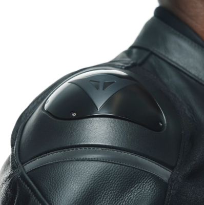 Мотокуртка кожаная