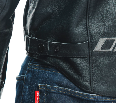 Мотокуртка кожаная