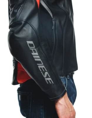 Мотокуртка кожаная