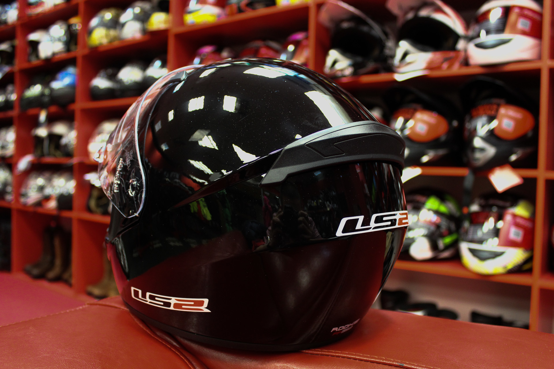 РЁР»РµРј ls2 ff352 Single mono Gloss Black