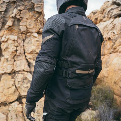 Мотокуртка Leatt ADV MultiTour 7.5 Jacket Stealth фото в интернет-магазине FrontFlip.Ru