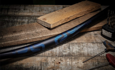 Руль E Thirteen Race Carbon Handlebar 800х35х35mm Intergalactic (HA1URA-103) фото в интернет-магазине FrontFlip.Ru